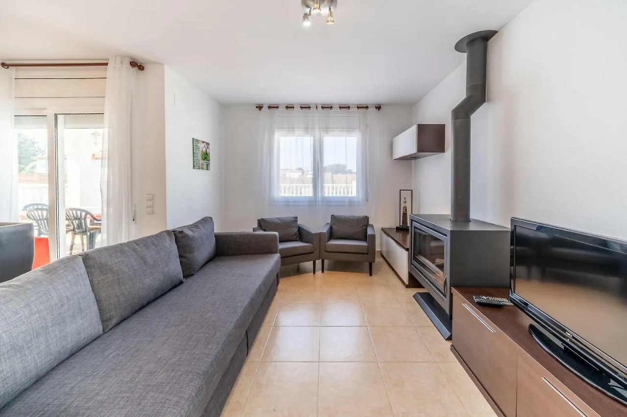 Holiday Home Olivia L'Escala Villa